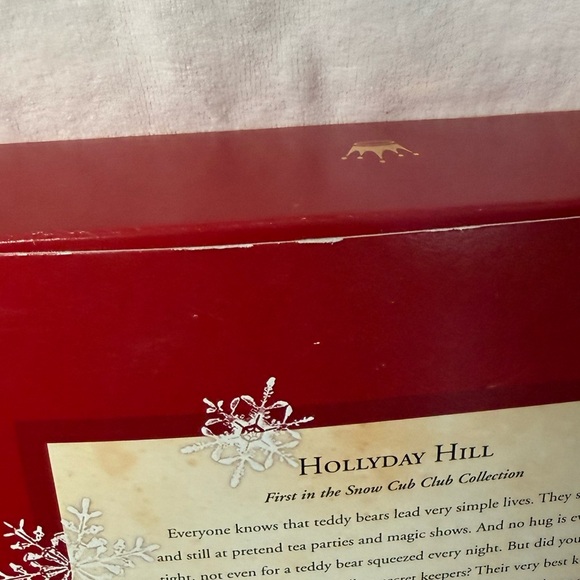 Hollyday Hill Snow Scene Hallmark Ornaments and display base - Picture 3 of 16